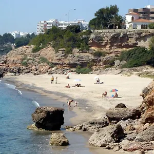 https://el-pinar-miami-platja-43892.catalonia-hotels.com