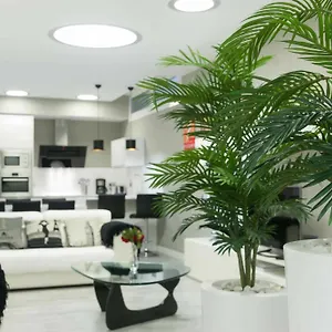 https://apartamento-lagun-concha-beach.sansebastianhotels.net